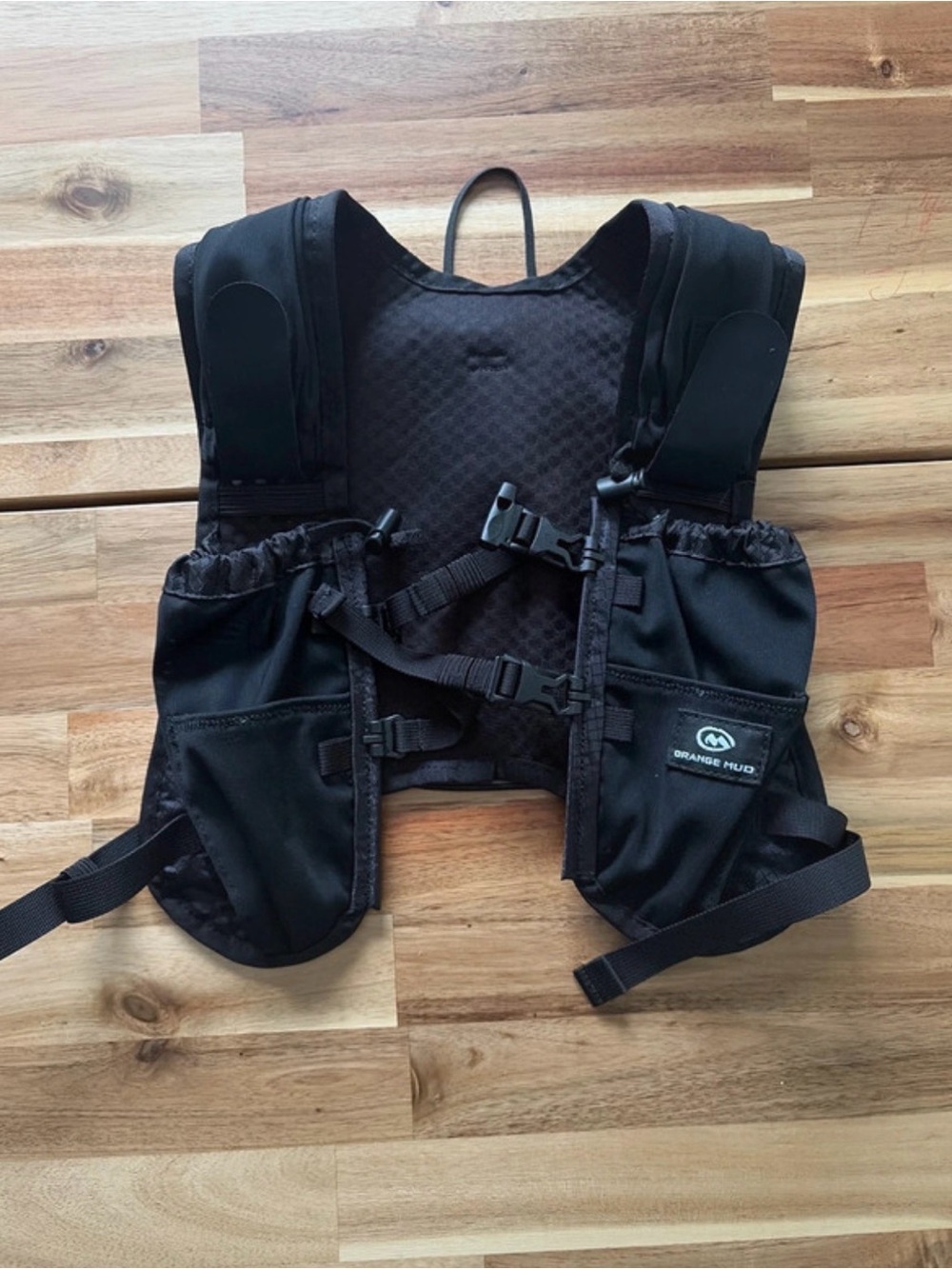 NWOT Orange Mud Gear Vest V4.0 1L Hydration Running Vest